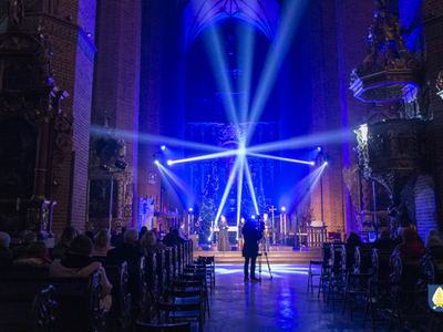 zdjęcie z wydarzenia Świąteczny koncert połączony z Gminną Galą Wolontariatu 2021