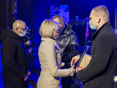 zdjęcie z wydarzenia Świąteczny koncert połączony z Gminną Galą Wolontariatu 2021