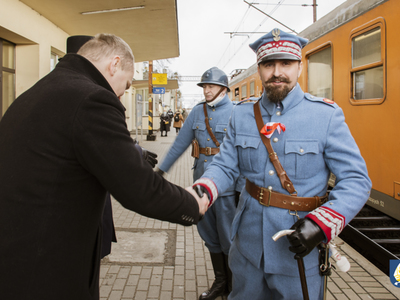 zdjęcia z uroczystości 102. rocznica powrotu Pelplina do odrodzonej Polski