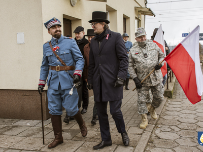 zdjęcia z uroczystości 102. rocznica powrotu Pelplina do odrodzonej Polski