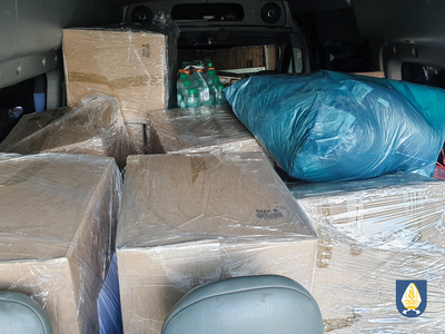 zdjecie pokazujące dary i przygotwani transportu pomocy humanitarnej na Ukrainę 