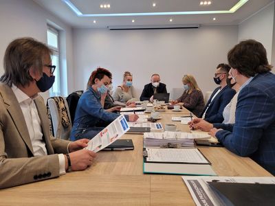 zdjęcie z spotkania organizacyjnego dot. realizacji projektu