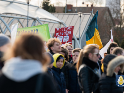 zdjęcie z manifestacji dla Ukriany 