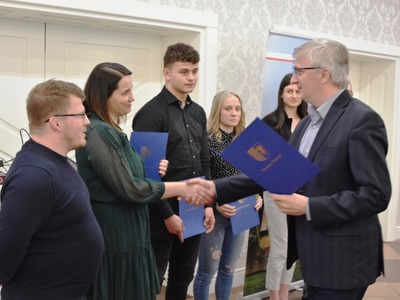 zdjęcie z gali wręczenia nagród Starosty Tczewskiego za 2021 r. 