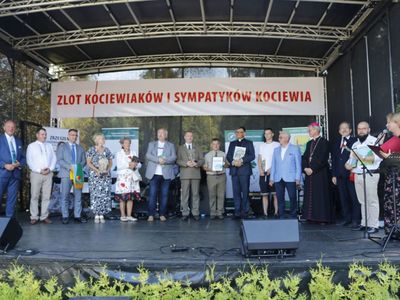 Zdjęcie z uroczystości wręczenia odznaczeń Ambasador Kociewie oraz Perełki Kociewia 