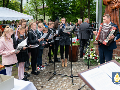 zdjęcia z uroczystości ku czci błogosławionego o. Hilarego Januszewskiego