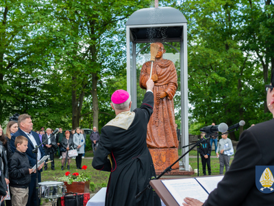 zdjęcia z uroczystości ku czci błogosławionego o. Hilarego Januszewskiego