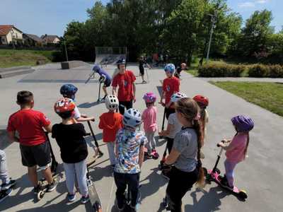 zdjęcia z wydarzenia "Zakręceni na skate parku" w Rożentalu