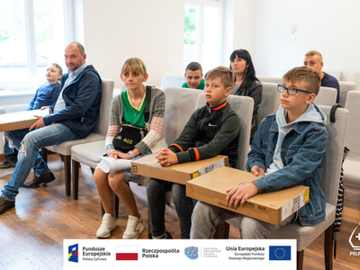 Ponad 450 laptopów trafi do uczniów z Gminy Pelplin