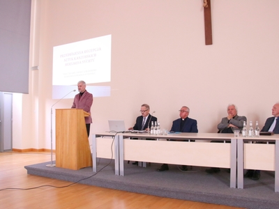 zdjęcie z konferencji  „Ks. Bernard Sychta – człowiek nauki, kultury i Kościoła”