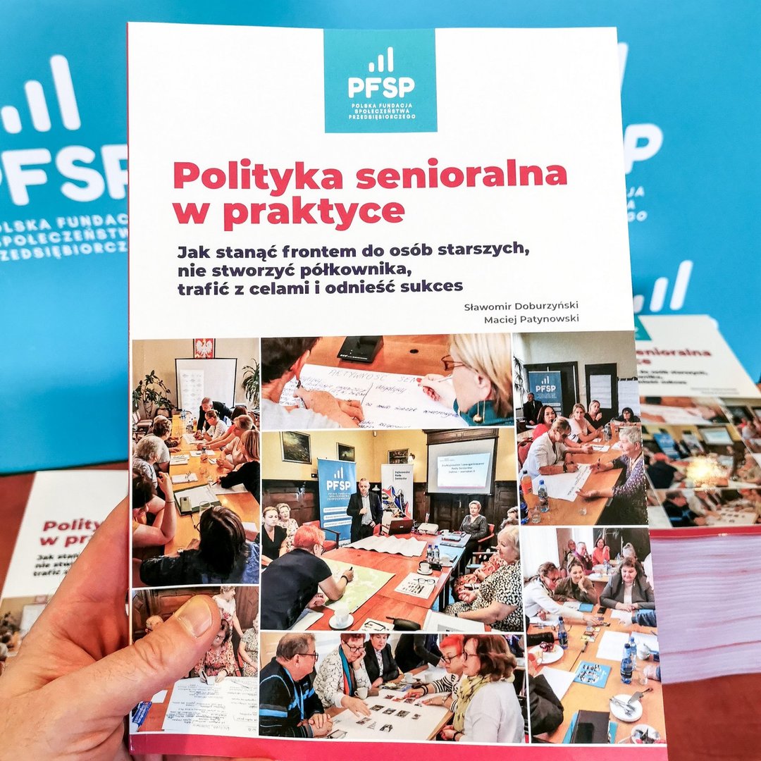 grafika bezpłatny poradnik na temat polityki senioralnej