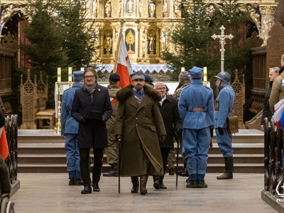 Zdjęcie z obchodówy 103. rocznicy powrotu Pelplina do odrodzonej Polski