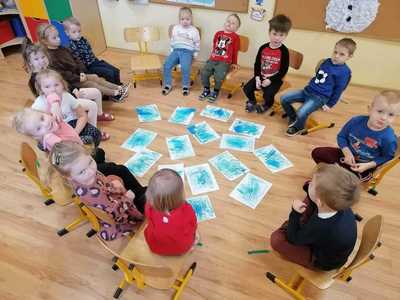 zdjęcie z bezpłatnych zajęć dodatkowe w pelplińskich przedszkolach