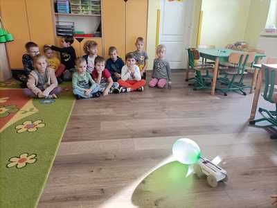 zdjęcie z bezpłatnych zajęć dodatkowe w pelplińskich przedszkolach