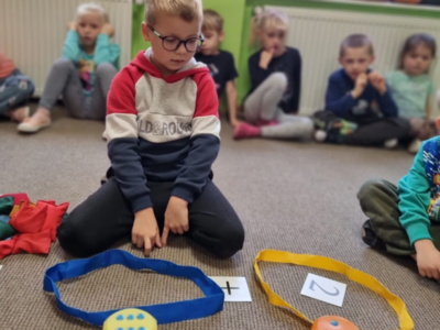 zdjęcie z bezpłatnych zajęć dodatkowe w pelplińskich przedszkolach
