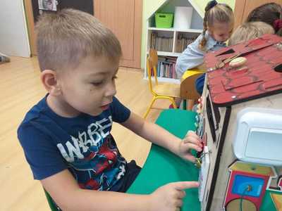 zdjęcie z bezpłatnych zajęć dodatkowe w pelplińskich przedszkolach