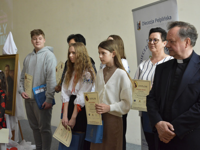 Zdjęcie z finału drugiej edycji konkursu (Nie)Zwykły Dominik