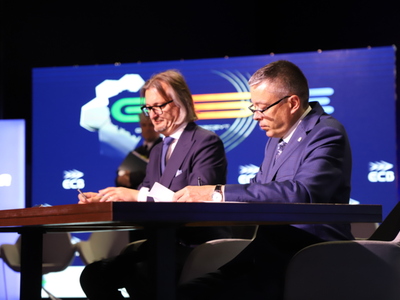 Zdjęcie z podpisania umowy o przyznanie dofinansowania Gminie Pelplin