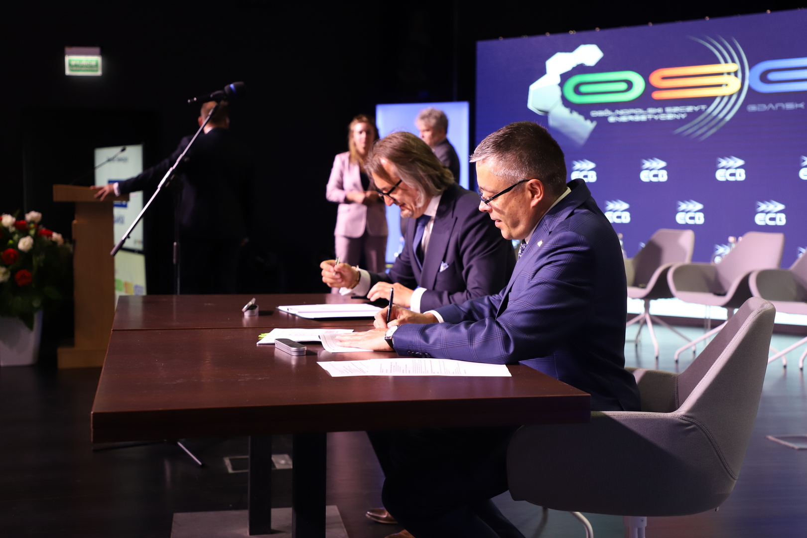 Zdjęcie z podpisania umowy o przyznanie dofinansowania Gminie Pelplin