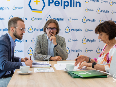 zdjęcie z podpisania umowy na prace projektowe