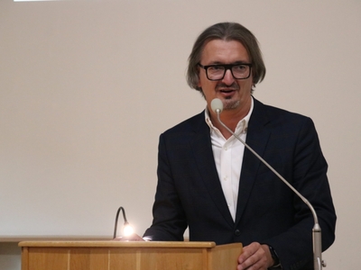 zdjęcie z konferencji „Wielcy ludzie małego Pelplina”