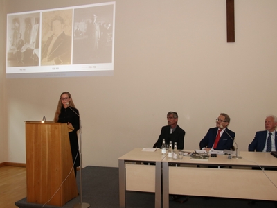 zdjęcie z konferencji „Wielcy ludzie małego Pelplina”