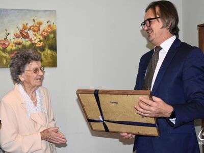 zdjęcie z 90. urodzin Krystyny Żugaj  