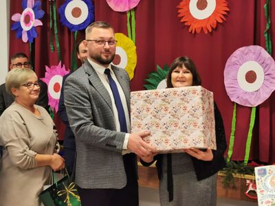 Zdjęcie z obchodów 5-lecia Klubu Seniora w Lignowach Szlacheckich 