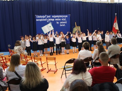 Zdjęcie z ślubowania klas pierwszych 2023/2024