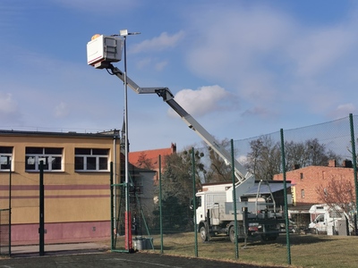 zdjęcie przedstawiające oświetlenie na pelplińskim Orliku