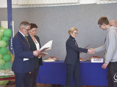 zdjęcie z wydarzenia Gminny Konkurs „OMNIBUS EKO-LOGICZNY”