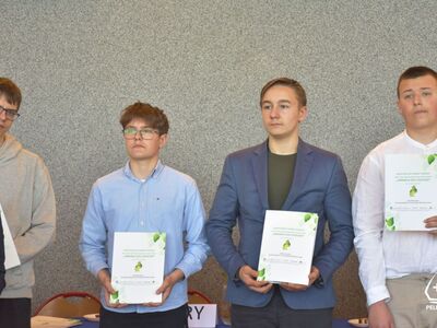 zdjęcie z wydarzenia Gminny Konkurs „OMNIBUS EKO-LOGICZNY”