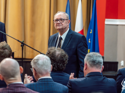 zdjęcie z pierwszej sesji XI Kadencji Rady Miejskiej w Pelplinie