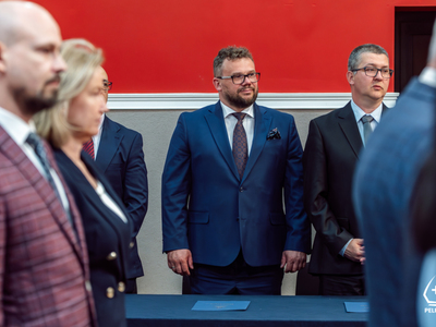 zdjęcie z pierwszej sesji XI Kadencji Rady Miejskiej w Pelplinie
