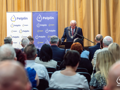 zdjęcie z pierwszej sesji XI Kadencji Rady Miejskiej w Pelplinie