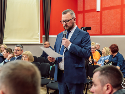 zdjęcie z pierwszej sesji XI Kadencji Rady Miejskiej w Pelplinie