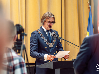 zdjęcie z pierwszej sesji XI Kadencji Rady Miejskiej w Pelplinie