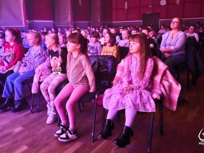 zdjęcie z wydarzenia spektakl "Detektyw Kot"