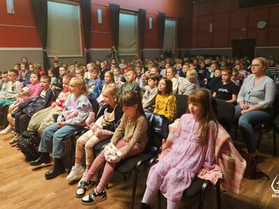 zdjęcie z wydarzenia spektakl "Detektyw Kot"