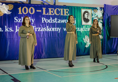 100-LECIA SZKOŁY PODSTAWOWEJ IM. KSIĘDZA JANA TRZASKOMY W PORZĄDZIU