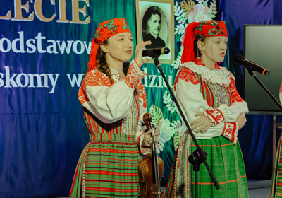 100-LECIA SZKOŁY PODSTAWOWEJ IM. KSIĘDZA JANA TRZASKOMY W PORZĄDZIU