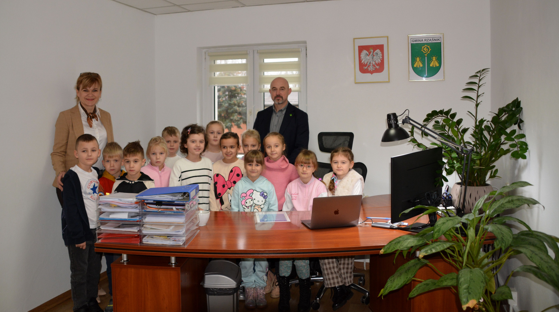 Lekcja biblioteczna z uczniami SP im. Orła Białego w Komorowie