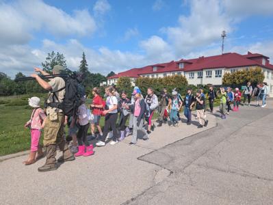 Zjazd VIII Uniwersytet Dziecięcy w Rząśniku