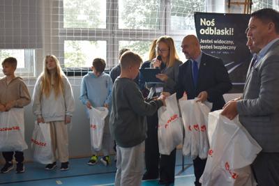 „Jesteś widoczny, jesteś bezpieczny!” – kampania edukacyjna w Porządziu
