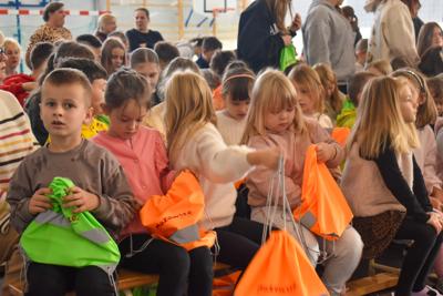 „Jesteś widoczny, jesteś bezpieczny!” – kampania edukacyjna w Porządziu