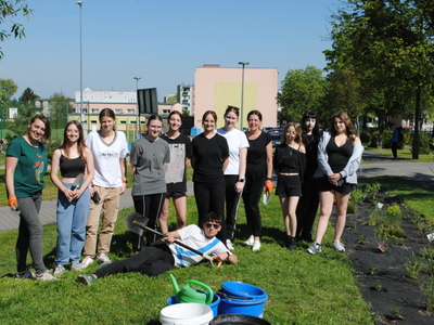 Uczestnicy zajęć z ogrodnictwa ekologicznego i bioróżnorodności