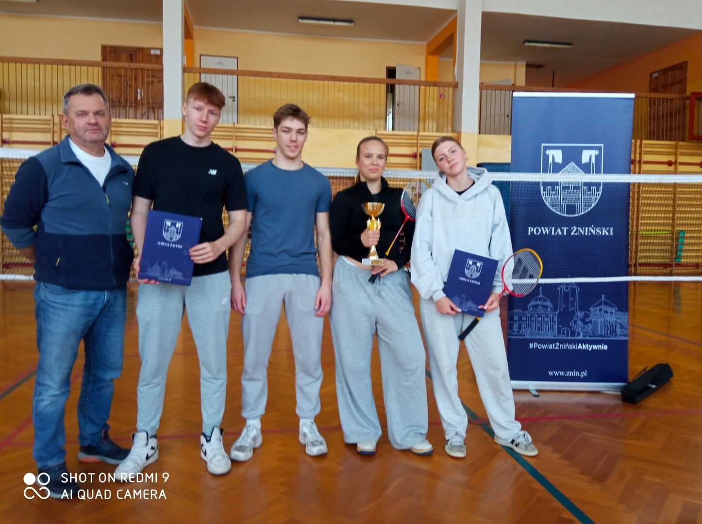 badminton_dz_licealiada_lojpg.jpg [3989x2980]