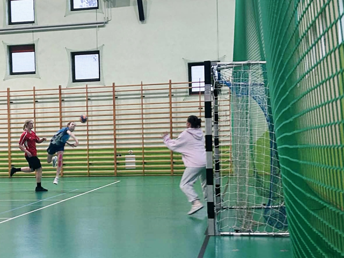 pilka_reczna_dz_licealiada.jpeg [1187x890]