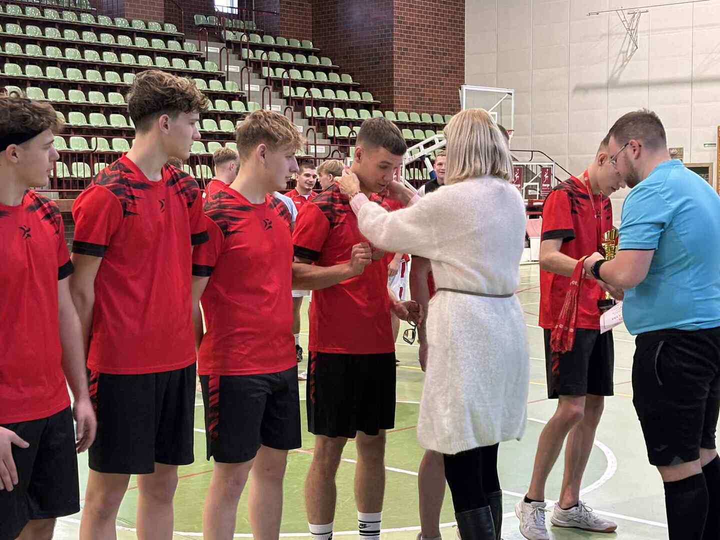 wojewodzki_hokej_licealiada_ch_3mc.jpg [2048x1536]