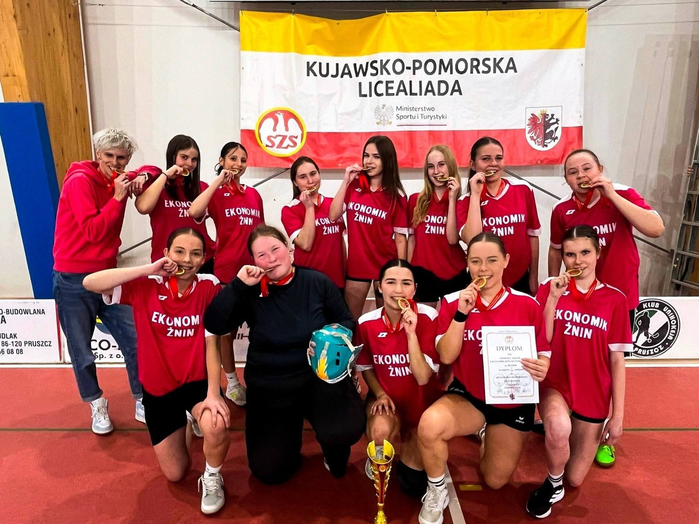 zloto_zseh.jpg [2048x1536]